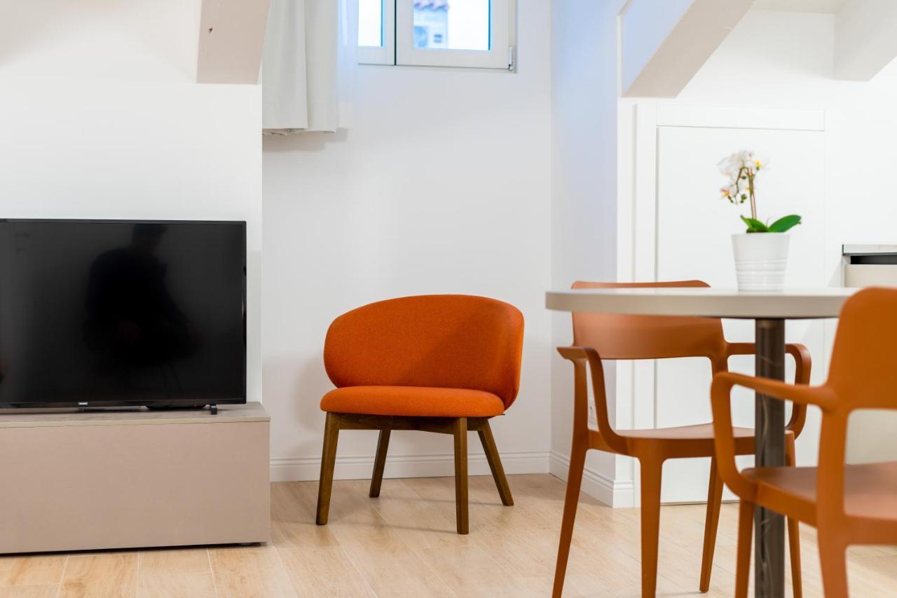 Domo Premium Apartments - Trieste Mazzini Ngoại thất bức ảnh