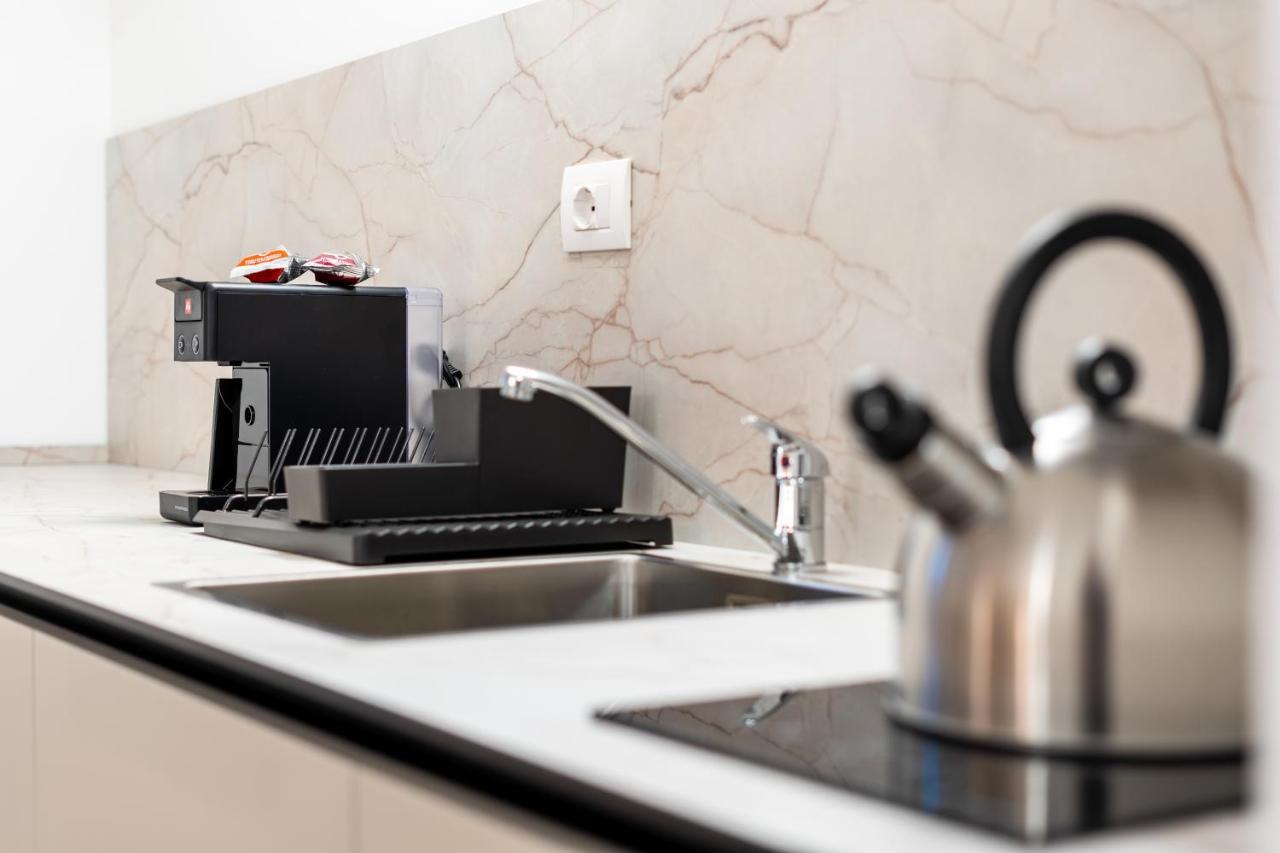 Domo Premium Apartments - Trieste Mazzini Ngoại thất bức ảnh